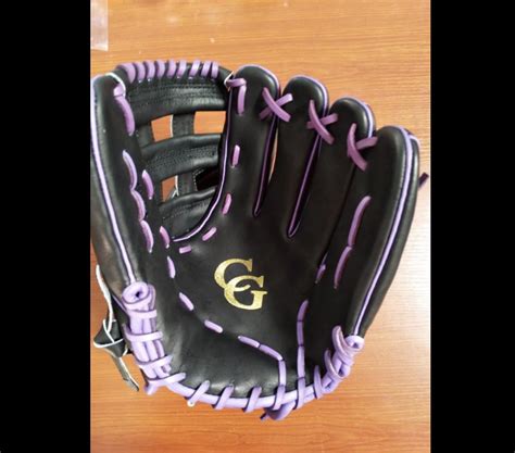 Custom Softball Outfielders Glove - Custom baseball and softball gloves