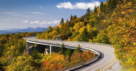 31 scenic fall road trips on a budget