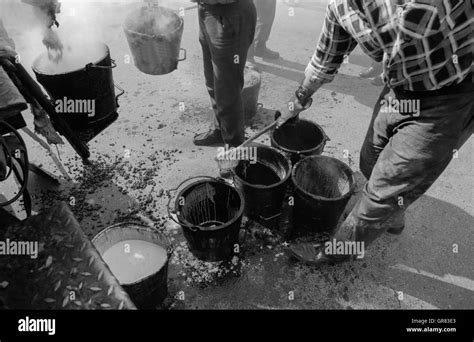 Tar Road Construction 1972 Bw Stock Photo - Alamy