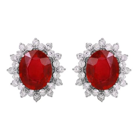 Exquisite 7.30 Carat Natural Red Ruby and Diamond 14k Solid Yellow Gold Earring For Sale at 1stDibs