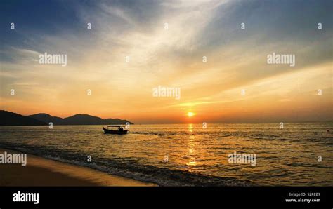 Penang beach malaysia hi-res stock photography and images - Alamy