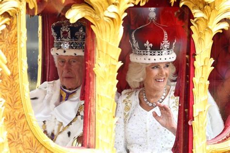 King Charles and Queen Camilla head back to Buckingham Palace in Gold ...