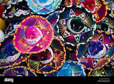 Colorful Mexican sombreros at market in Mexico Stock Photo - Alamy