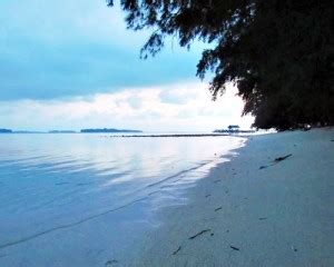 Pulau-Bira-Tour-Pantai-Pasir-Putih | Endangered Indonesia