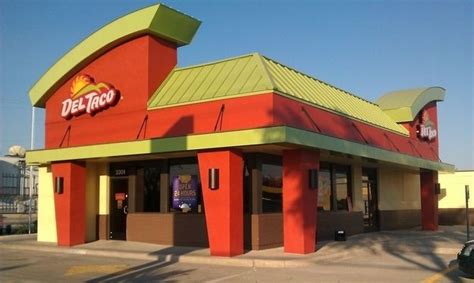 Del Taco | 39 Fast-Food Restaurants Definitively Ranked From Grossest To Least Gross - I don't ...