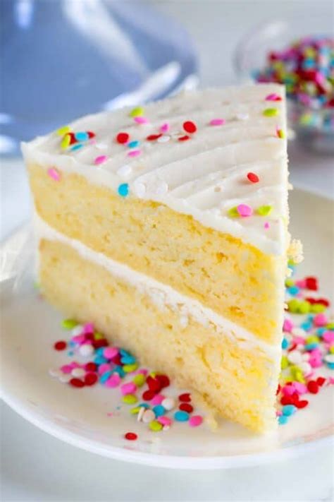 Basic Yellow Cake Recipe (Cakes and Cupcakes) - Crazy for Crust