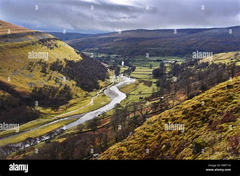 The River Swale and the village of Muker, Swaledale, North Yorkshire ...