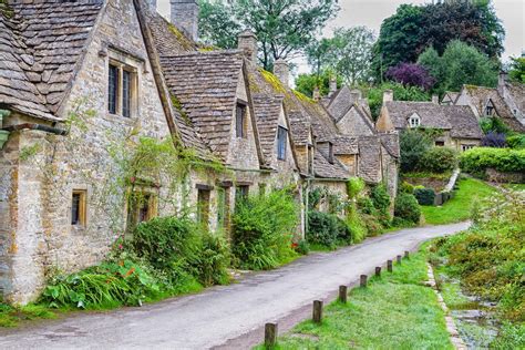 The 11 Best Walks and Walking Routes in The Cotswolds | Wanderlust