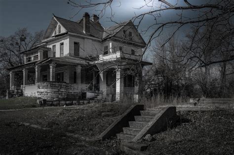 The 13 scariest real-life haunted houses in America - Business Insider