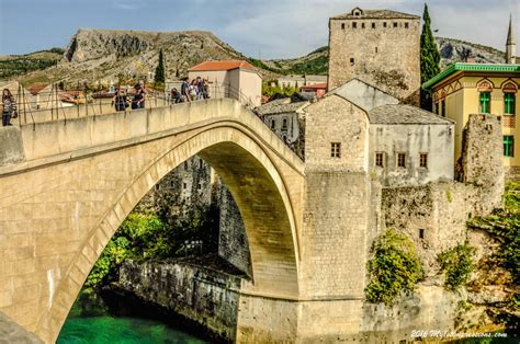 The world seen from Mostar bridge