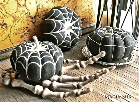 20 Easy Painted Pumpkin DIYs for a Fun and Safe Halloween