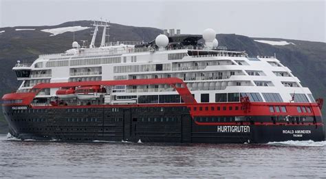 Hurtigruten Roald Amundsen Deck Plan