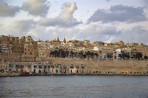 Our favorite Valletta photo spots | Travel Breathe Repeat