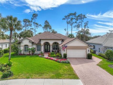 Vanderbilt Country Club Naples Real Estate: 4 Homes for Sale