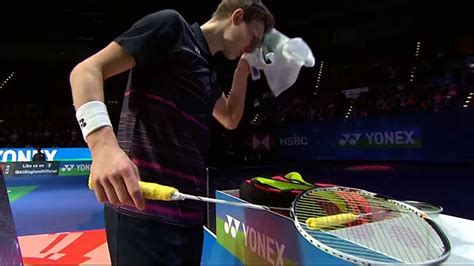 Viktor Axelsen's Badminton Racket | 360Badminton