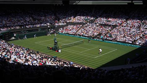 Wimbledon 2021 Men’s Odds: Djokovic Favored Over Tsitsipas, Medvedev