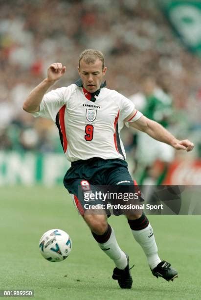 Alan Shearer 1998 Photos and Premium High Res Pictures - Getty Images