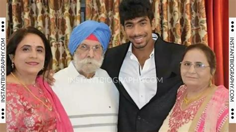 Jasprit Bumrah Biography - Height, Age, Girlfriend, Wife, Family ...