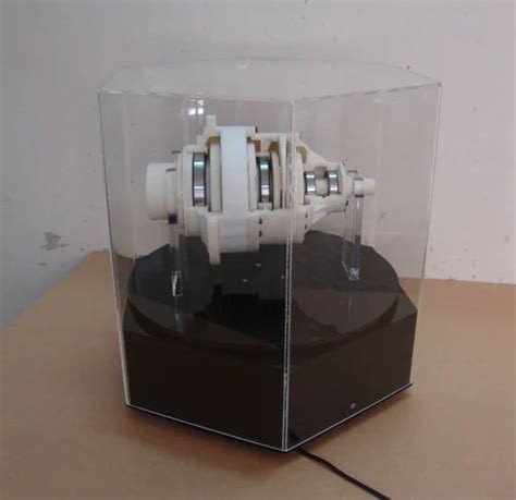 Transparent Acrylic Rotating Display Stand at Rs 7000 in Pune | ID: 12515483673