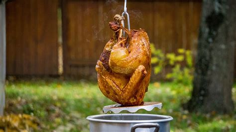 How to Deep Fry a Turkey | HowStuffWorks