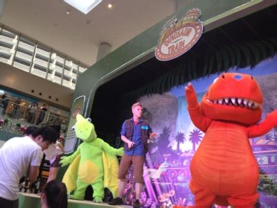 A Miracle Of Love: Dinosaur Train Live Show on 17 Dec 2012