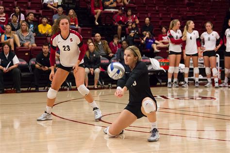 Stanford women’s volleyball team seeks record 7th national title - SFGate