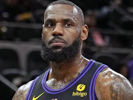 LeBron James Hairline: How It Got Fixed? - Celebwig