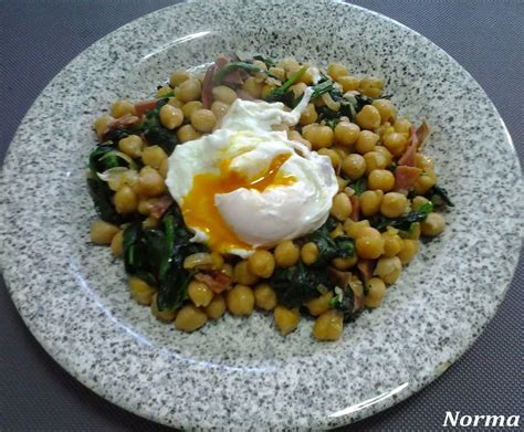 Cinco Fogones: GARBANZOS CON ESPINACAS Y HUEVOS ESCALFADOS