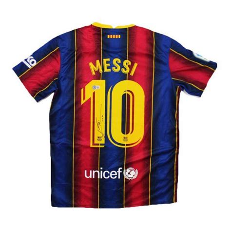 Lionel Messi Signed Barcelona Jersey (Beckett) | Pristine Auction