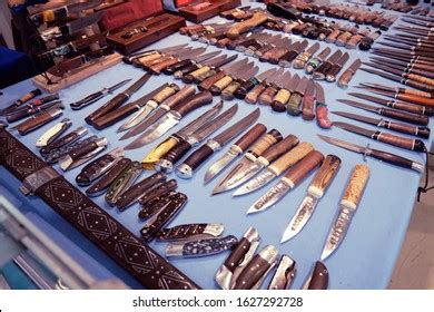 28,739 Knife Collection Stock Photos, Images & Photography | Shutterstock