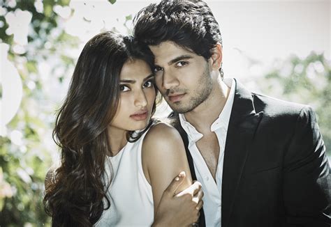 Bollywood newcomers Sooraj Pancholi plays ‘hero’ to Athiya Shetty ...