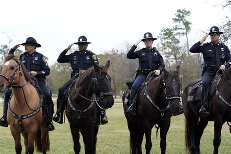 Texas cops on horseback who led black man by rope won’t face criminal ...