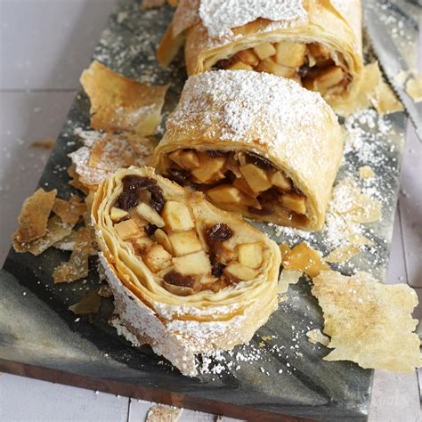 Einfacher Apfelstrudel (mit Filoteig) | Bake to the roots | Bake to the ...