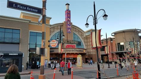 Movie Theater «AMC DINE-IN Southlands 16», reviews and photos, 23955 E Plaza Ave, Aurora, CO ...