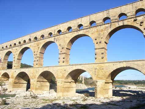 wallpaper: Pont Du Gard Roman Aqueduct