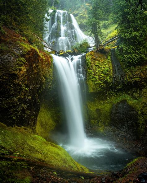 Gifford Pinchot National Forest : r/Waterfalls