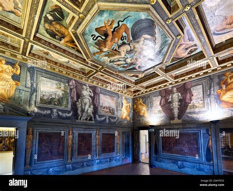 Arezzo Tuscany Italy. Vasari Home Museum Stock Photo - Alamy