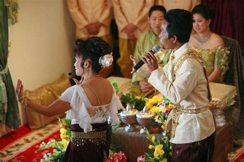 Traditional Cambodian (Khmer) Wedding Ceremonies | PairedLife