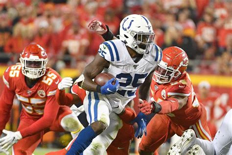 Colts Thursday Injury Report for Week 14: Mack back at full-go; Hilton ...