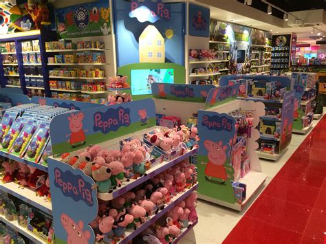 Peppa Pig. | Toy store, Oxford street, Shopping center