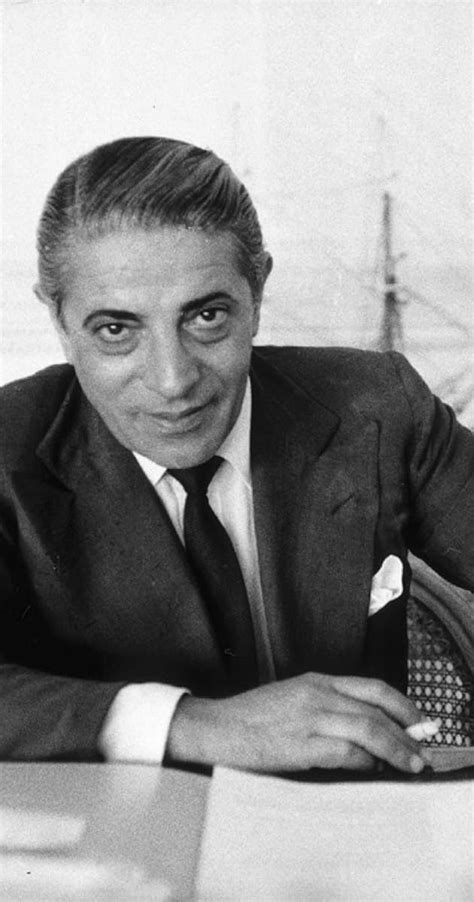 Onassis - Aristotle Onassis - - Biography.com : 15 января (по другим данным 20 января) 1906 ...