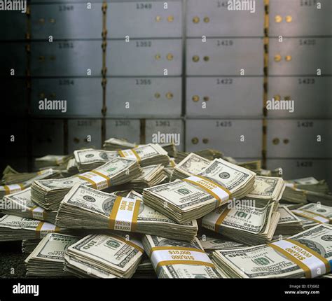 U.S. Dollars, Bank Vault Stock Photo - Alamy