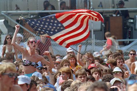 30 years ago: Live Aid in London, Philadelphia (Photos) - WTOP News