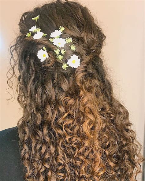 Curly Wedding Hairstyles, Expert Advice and the Products To Use ...