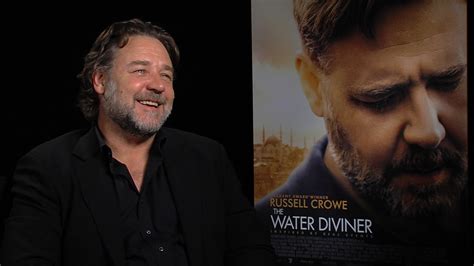 How Russell Crowe Depicts the Horrors of War in New Movie | E! News