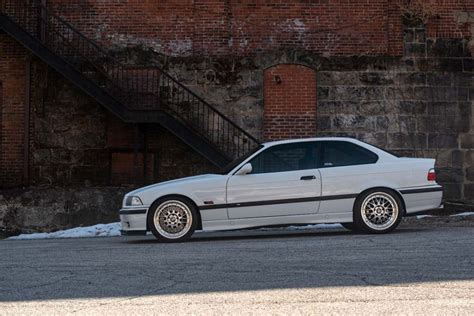 Best Visual Upgrades For The BMW E36 M3 – ECS Tuning