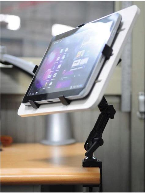 Tablet Mount for Desk Features Easy Adjustments