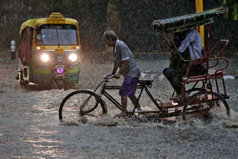 Delhi rains: Flood warning in capital as Yamuna swells, schools remain ...