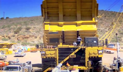 VIDEO: Watch a Caterpillar 797 mining truck manufactured and crane-assembled in this awesome ...