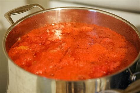 Canning Tomato Sauce Step by Step | Lady Lee's Home